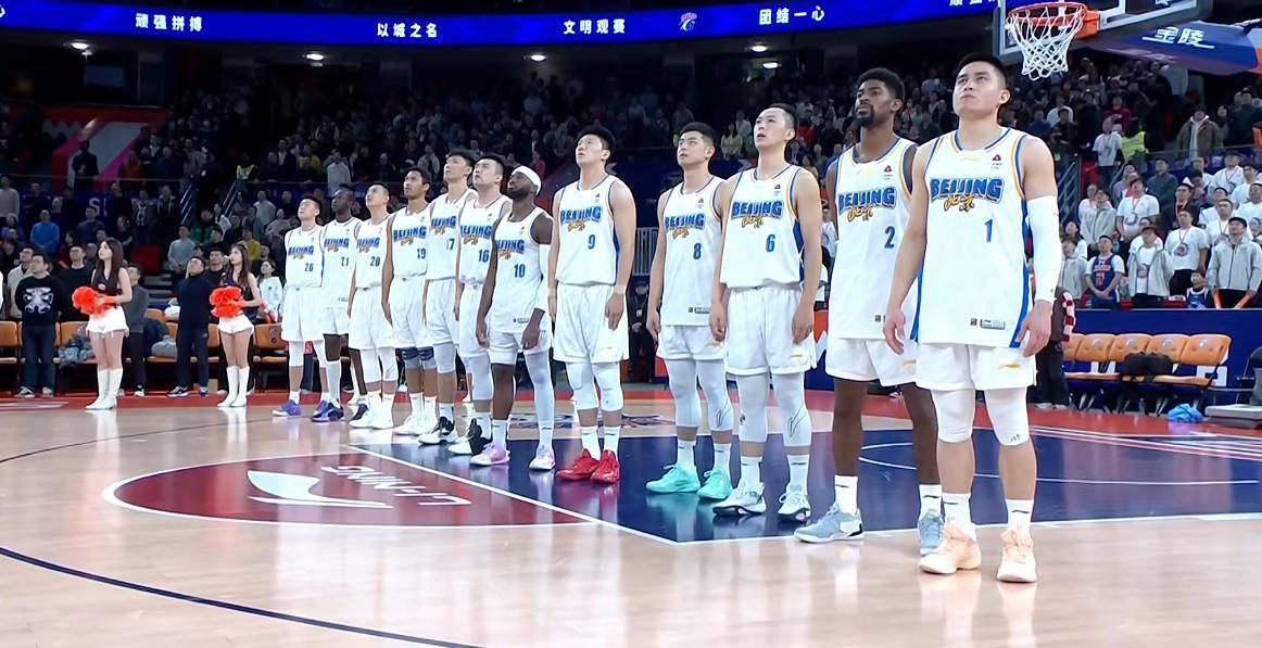 体育娱乐-惨败19分！北京揪最大战犯，空篮不进忙活半天只抢1板，软如面条