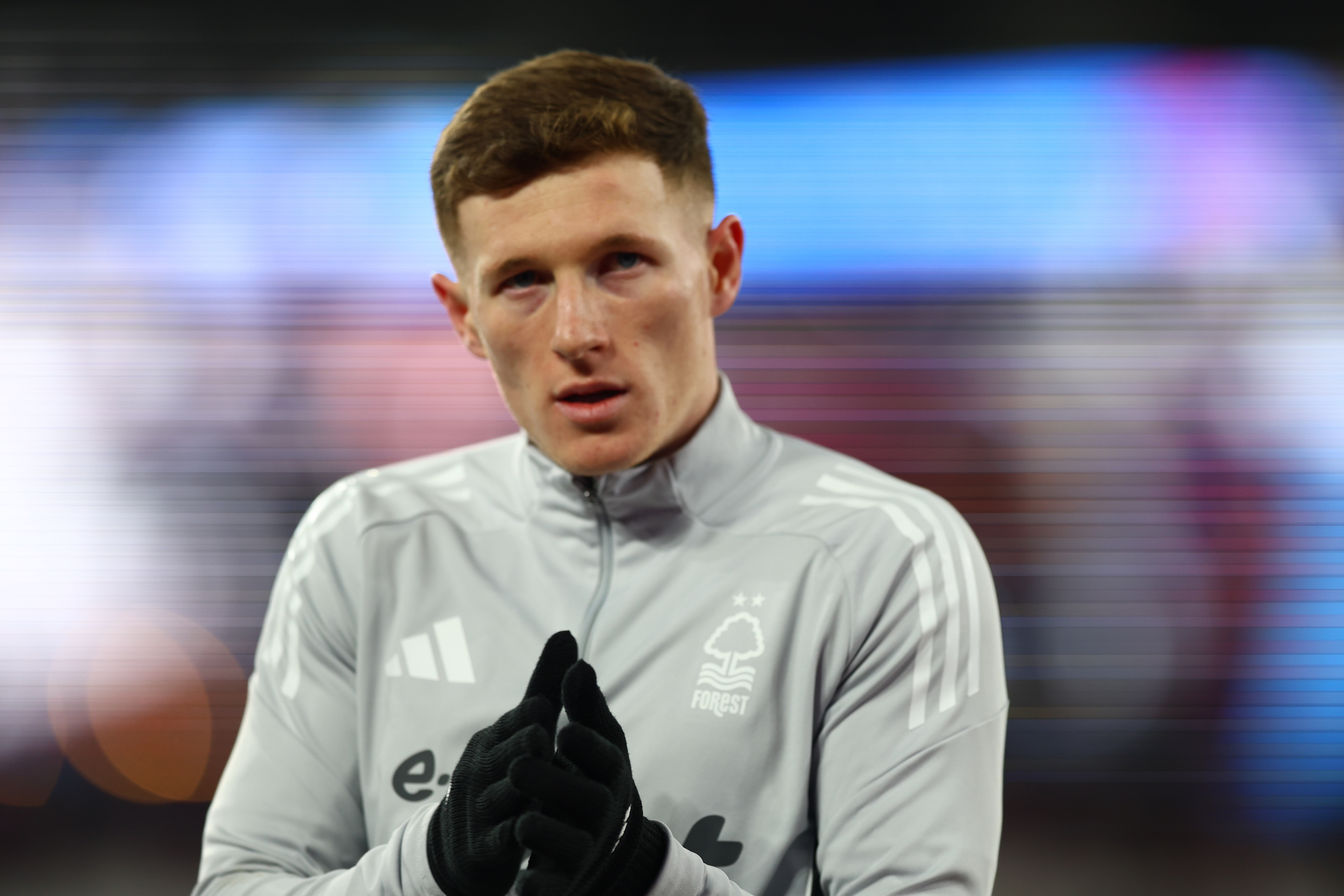 邮报：拜仁加大对安德森的兴趣，球员是曼联首要目标